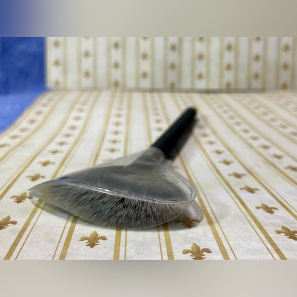 π 3/$15 NWOT Royal Brush Moda Pro Highlight Brush - Picture 3 of 4